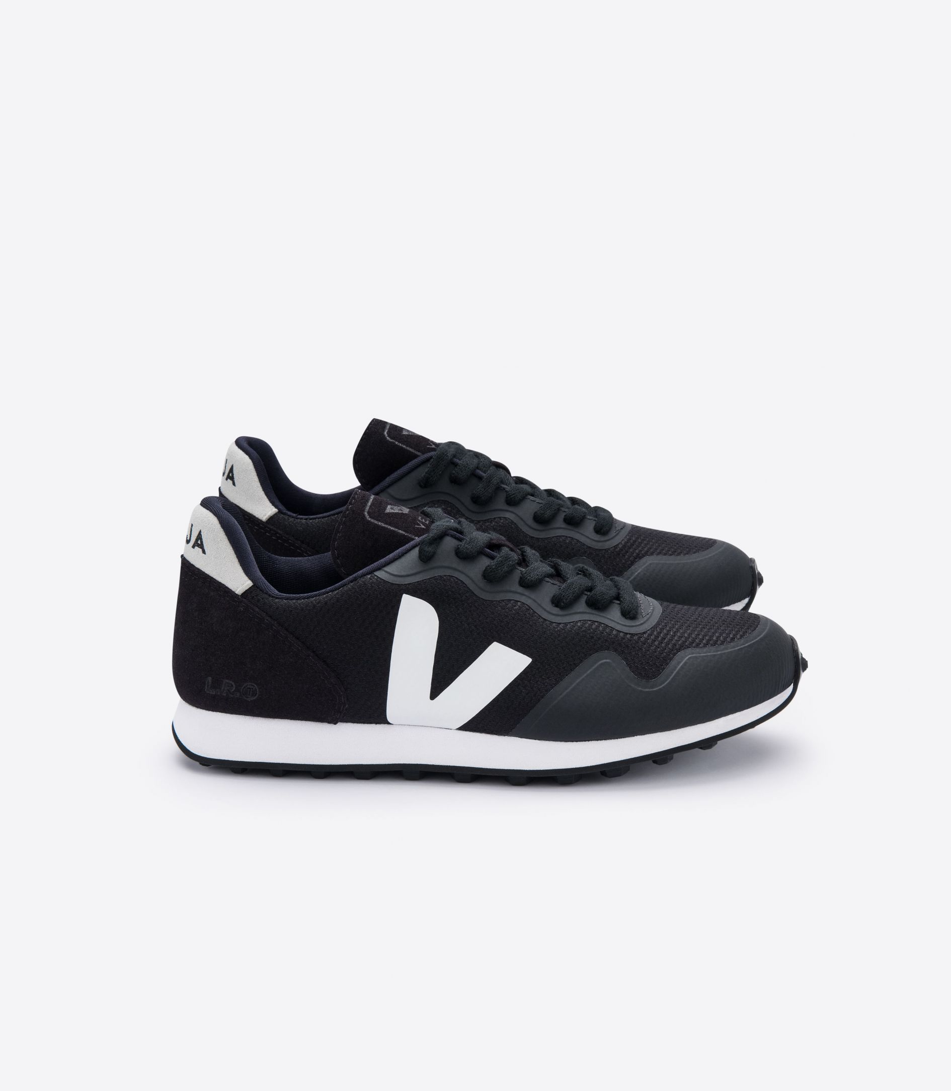 Veja SDU RT Black Natural 1 VEJA SDU RT Black Natural