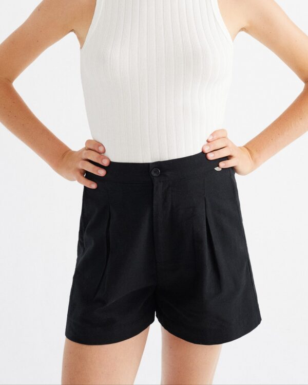 short gardenia negro 1
