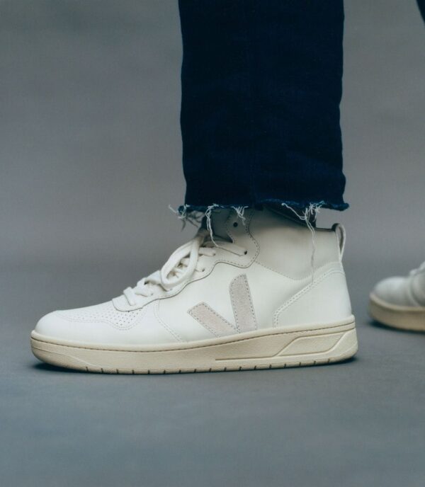 veja aw21 4evue v15 white natural