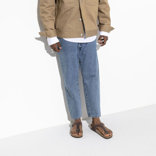 743833 f look m