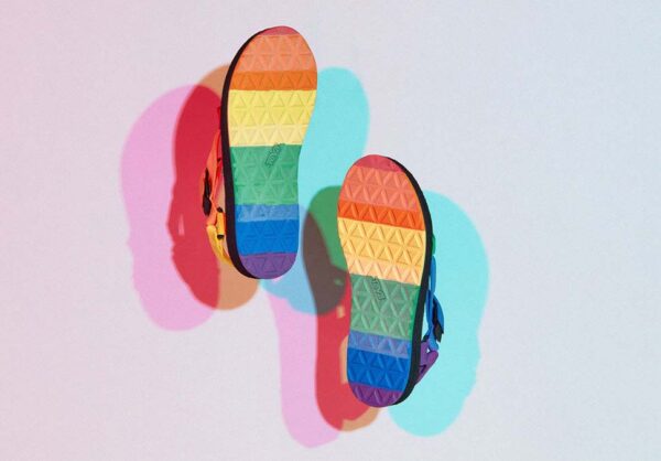S22 06 1131411 W OriginalUniversalPride AltImages 2