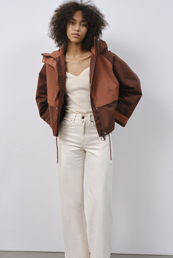 223 EMBASSY OF BRICKS AND LOGS OSLO UTILITY JACKET TRUFFLE BISQUIT 02