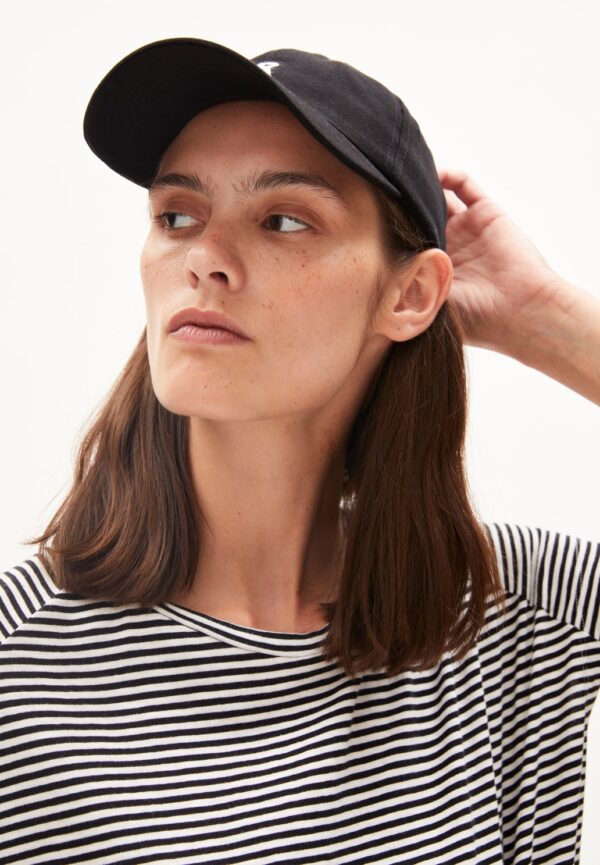 oneliaa lovely stripes black oatmilk 03
