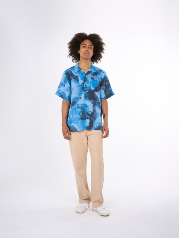 Boxed fit AOP short sleeved linen shirt Shirts 1090015 9992 item color