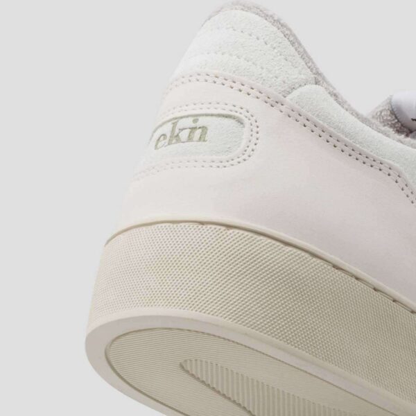 ekn ss22 daisy white details