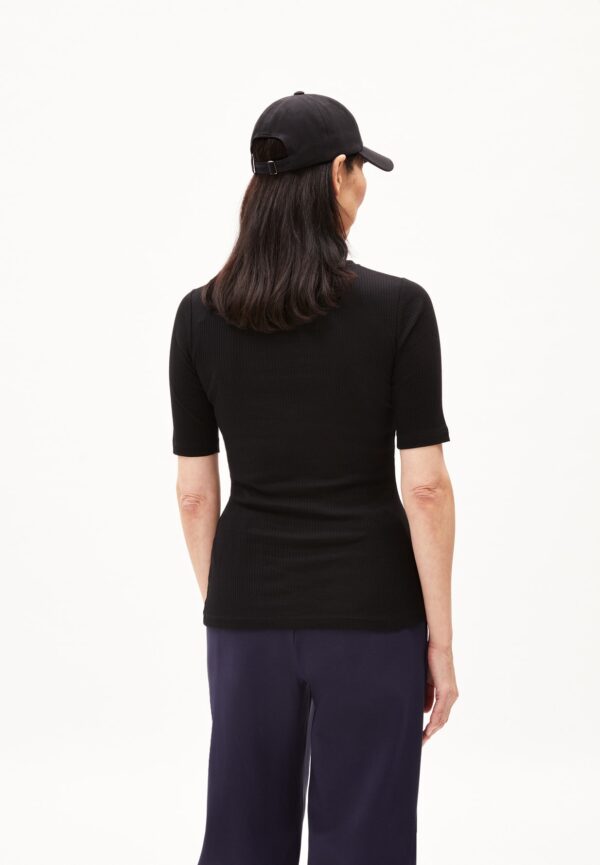maaia violaa black 02