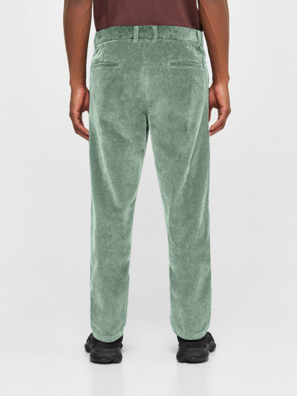 CHUCK regular 8 wales corduroy chino pants Pants 1070042 1396 Lily Pad