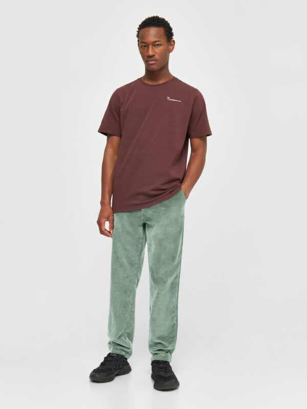 CHUCK regular 8 wales corduroy chino pants Pants 1070042 1396 Lily Pad