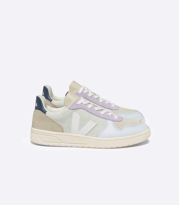 v-10 suede