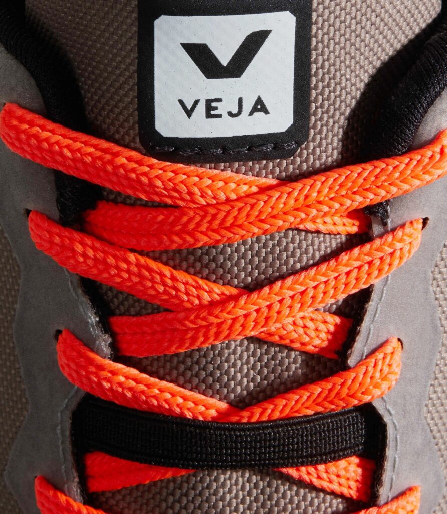 laces